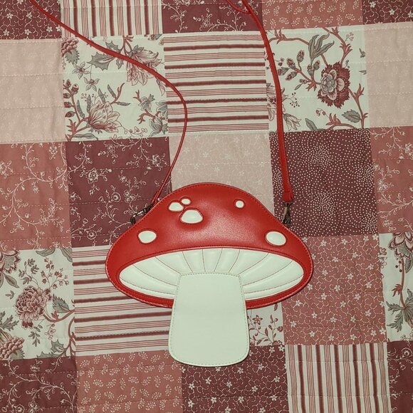 Fairycore Coquette EAM Forever Mushroom Purse with adjustable + detachable strap - Picture 3 of 4